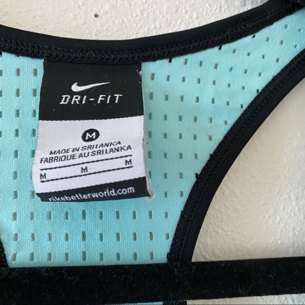 Sold ‼️Nike Workout Tank - Picture 2 of 3